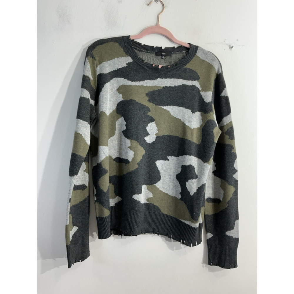 Womans Fate Pull Over Sweater L Green Camo Long Sleeve Cut Out Detail